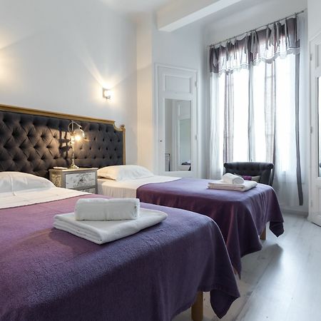 Centrally Located Modern 2 Bed Apartment In Cannes With Aircon And High Ceilings And Modern Design 696 Exterior photo