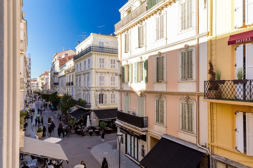 Centrally Located Modern 2 Bed Apartment In Cannes With Aircon And High Ceilings And Modern Design 696 Exterior photo