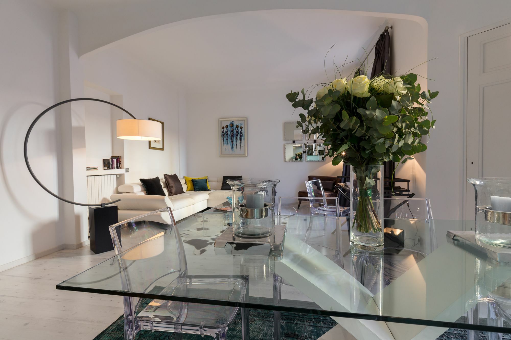 Centrally Located Modern 2 Bed Apartment In Cannes With Aircon And High Ceilings And Modern Design 696 Exterior photo